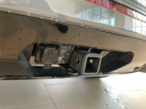 Used 2023 Volkswagen Atlas Cross Sport SEL Premium R-Line image 27