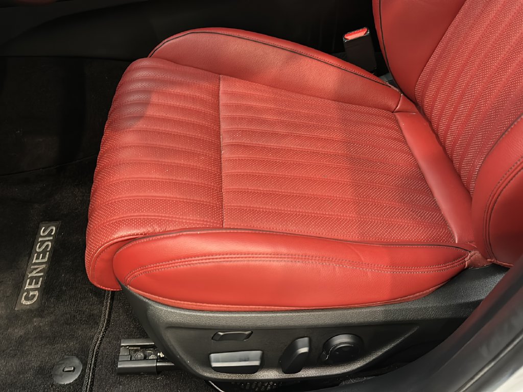 Used 2024 Genesis G70 3.3T Advanced AWD/4WD image 12