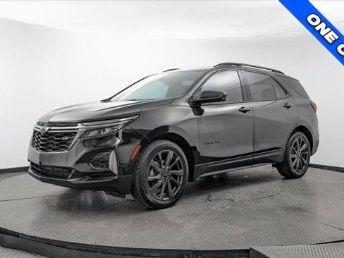 Used 2022 Chevrolet Equinox RS FWD image 2