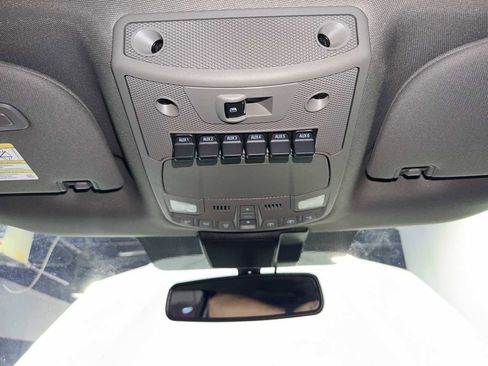 Used 2021 Ford F250 Lariat w/ Lariat Ultimate Package AWD/4WD image 23