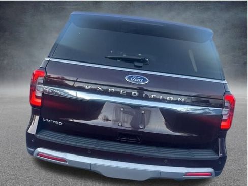 Used 2024 Ford Expedition Limited image 8