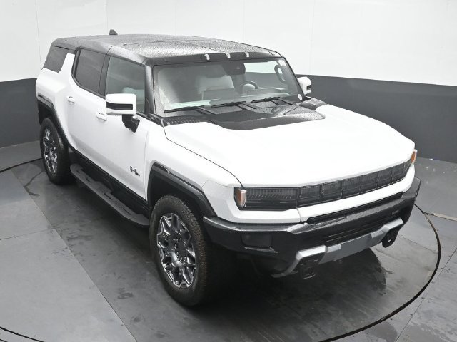 Used 2025 GMC Hummer EV 3X w/ LPO, Cargo Utility Package AWD/4WD image 31