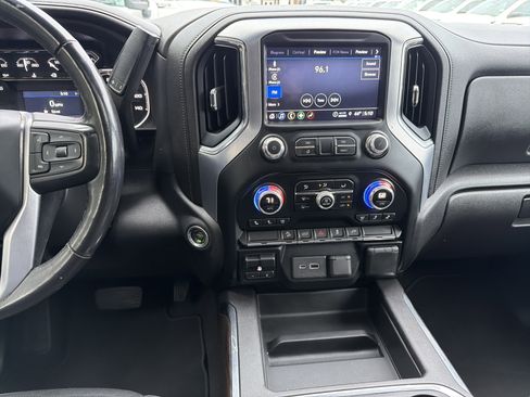 Used 2022 GMC Sierra 1500 SLT w/ SLT Premium Package image 29