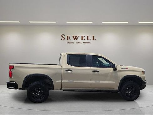 Used 2023 Chevrolet Silverado 1500 ZR2 w/ Technology Package AWD/4WD image 6