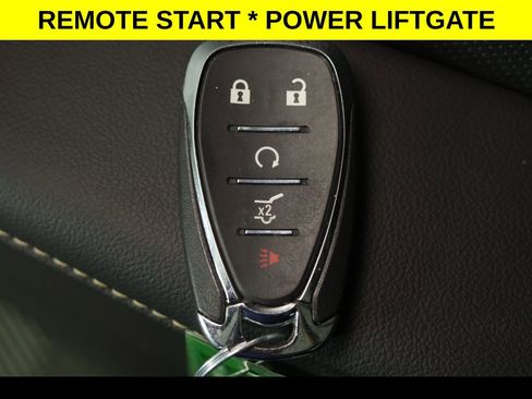 Used 2023 Chevrolet Traverse Premier image 14