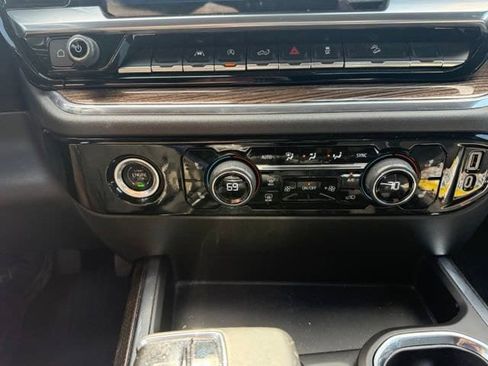 Certified 2023 Chevrolet Silverado 1500 RST AWD/4WD image 35