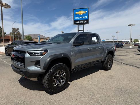 Used 2025 Chevrolet Colorado ZR2 image 1