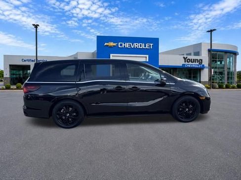Used 2023 Honda Odyssey Sport image 8