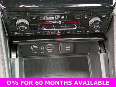 New 2025 Jeep Grand Cherokee Laredo w/ Luxury Tech Group I image 20