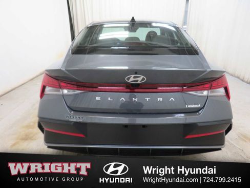 New 2026 Hyundai Elantra Limited FWD image 5