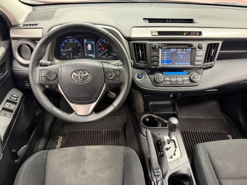 Used 2017 Toyota RAV4 XLE AWD/4WD image 24