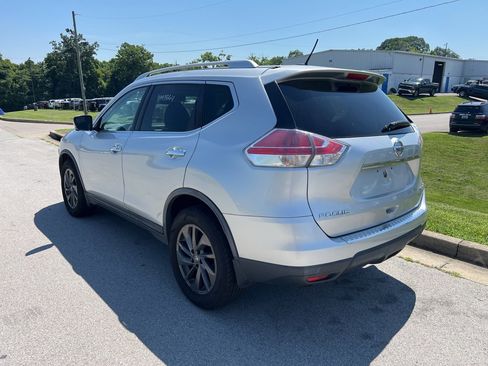 Used 2016 Nissan Rogue SL image 6