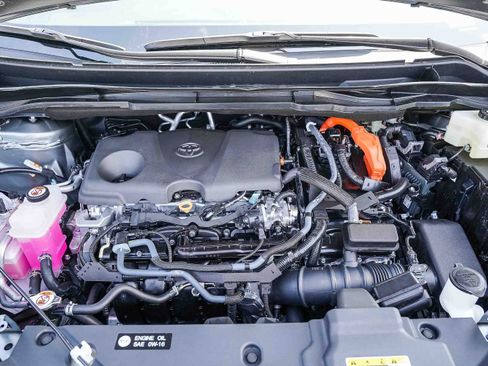 New 2026 Toyota Sienna Platinum image 14