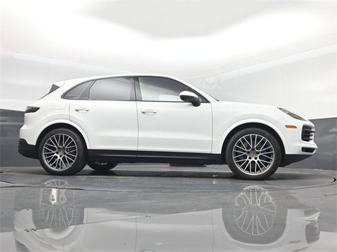 Used 2023 Porsche Cayenne S Platinum w/ Assistance Package image 65