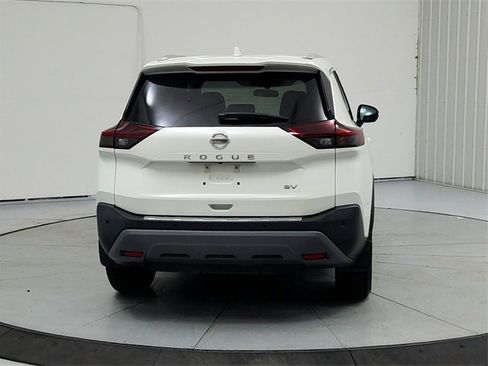 Used 2021 Nissan Rogue SV w/ Premium Package image 6
