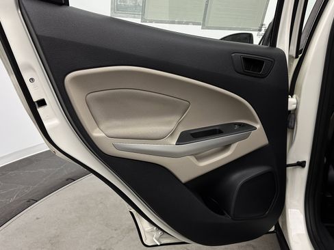 Used 2020 Ford EcoSport S image 23