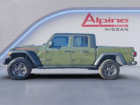 Used 2022 Jeep Gladiator Rubicon image 2