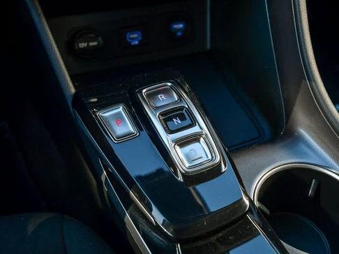 Used 2023 Hyundai Sonata SEL w/ Preferred Accessory Package image 22