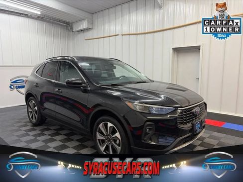 Used 2025 Ford Escape Platinum AWD/4WD image 1