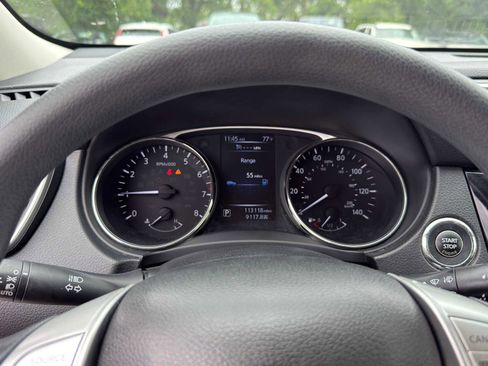 Used 2015 Nissan Rogue SV AWD/4WD image 16