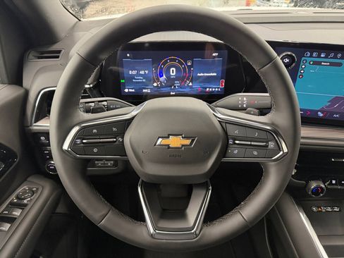 New 2026 Chevrolet Suburban LT w/ Comfort Package image 16