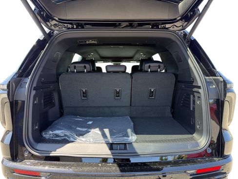 New 2026 Chevrolet Traverse RS AWD/4WD image 17