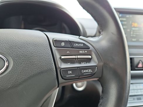 Used 2021 Hyundai Kona Limited w/ Cargo Package FWD image 25