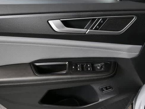 New 2026 Volkswagen Atlas Cross Sport SEL R-Line image 7