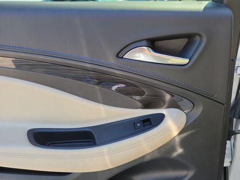 Used 2020 Buick Envision Premium AWD/4WD image 12