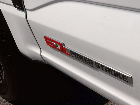 Used 2025 Ford F350 Platinum AWD/4WD image 13