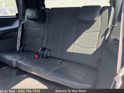 Used 2017 Cadillac Escalade Platinum AWD/4WD image 17