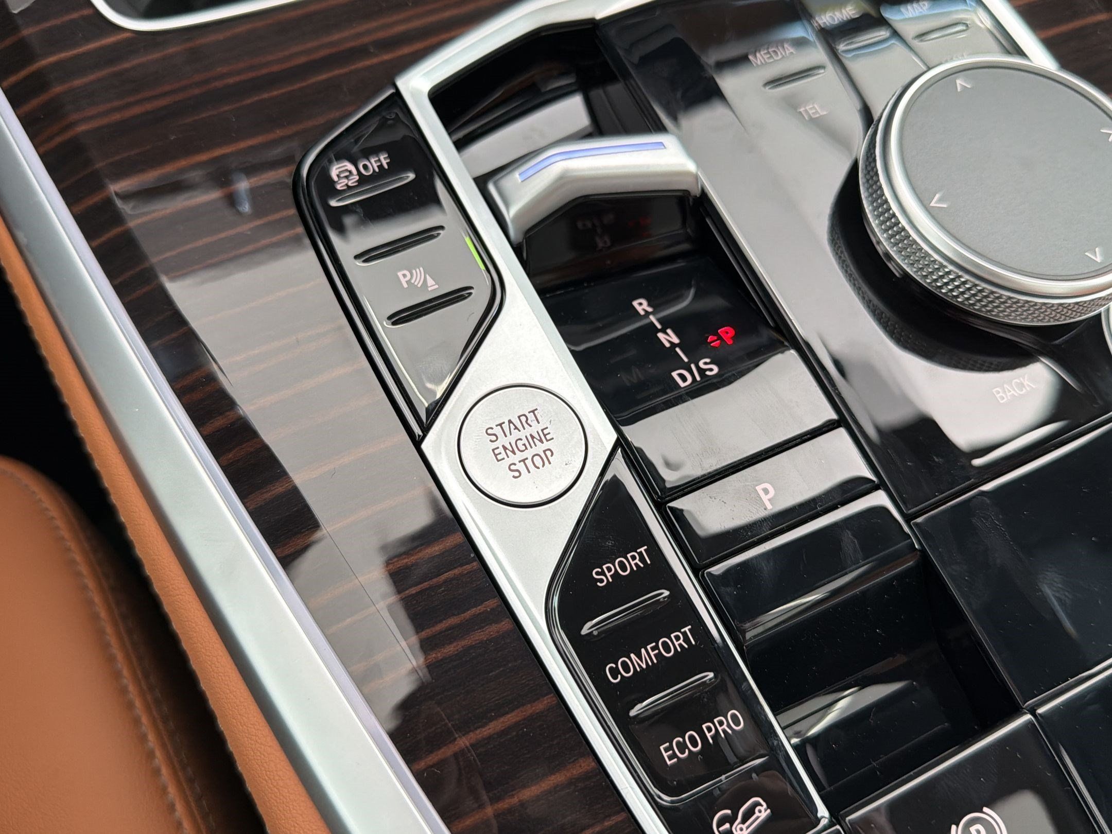 New 2026 BMW X5 xDrive40i AWD/4WD image 17