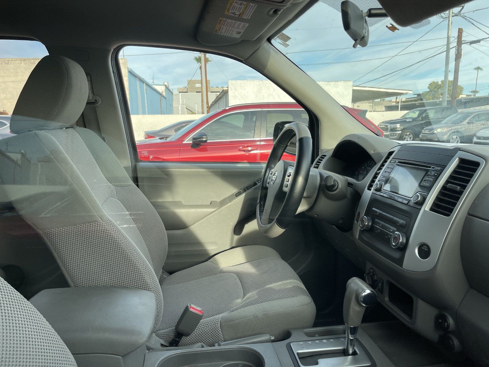 Used 2018 Nissan Frontier SV AWD/4WD image 7
