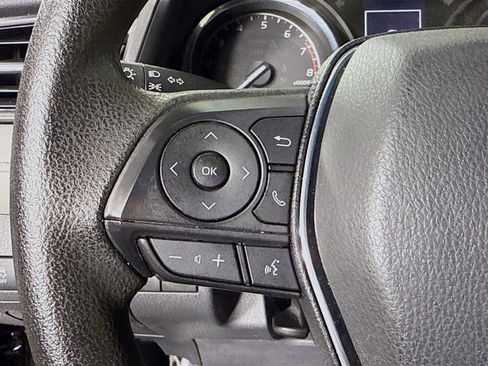 Used 2020 Toyota Camry LE image 14