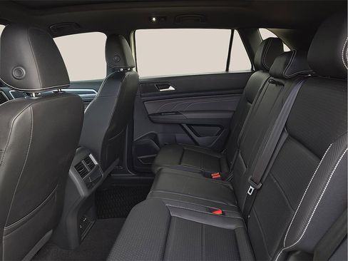 Used 2023 Volkswagen Atlas Cross Sport SEL R-Line image 9