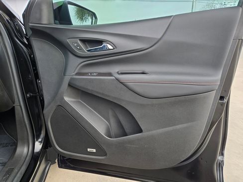 Used 2022 Chevrolet Equinox RS w/ RS Leather Package image 29