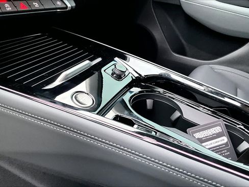 New 2026 Audi Q3 quattro 2.0T AWD/4WD image 7