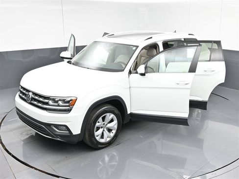 Used 2018 Volkswagen Atlas SEL FWD image 39