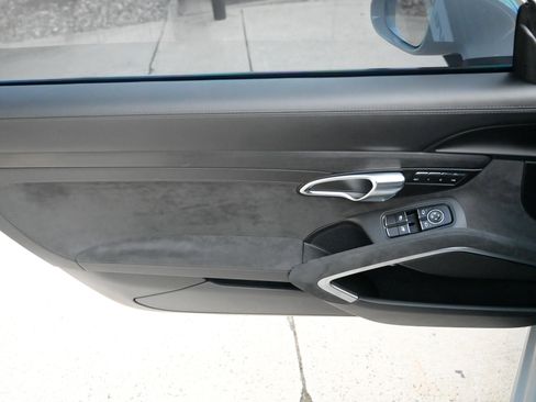 Used 2019 Porsche 911 Carrera GTS image 21