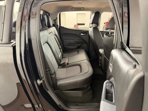 Used 2016 Chevrolet Colorado Z71 AWD/4WD image 30