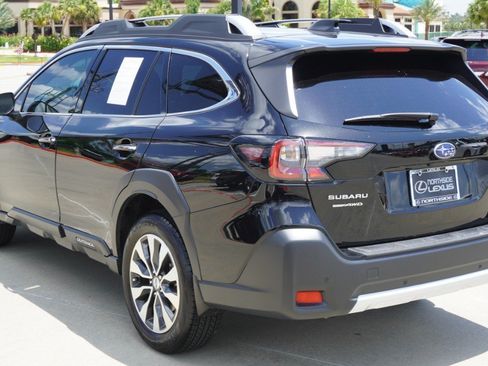 Used 2025 Subaru Outback Touring XT AWD/4WD image 8