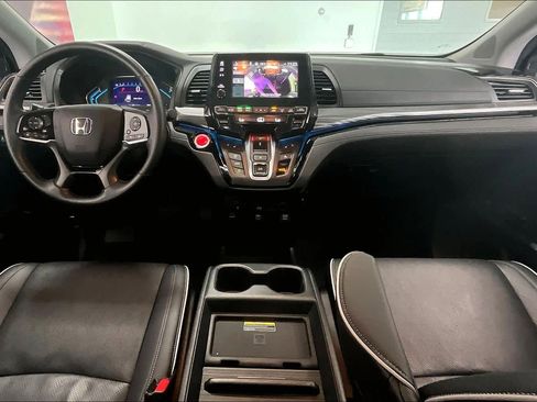 Used 2023 Honda Odyssey Elite image 9