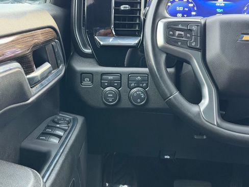 Used 2024 Chevrolet Silverado 1500 LT image 30