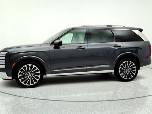 Used 2026 Hyundai Palisade Calligraphy FWD image 8
