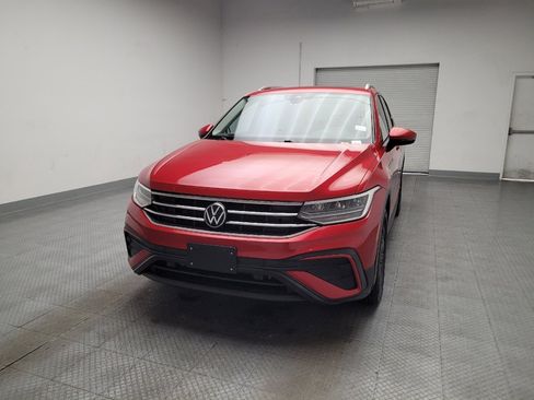 Used 2022 Volkswagen Tiguan SE w/ Panoramic Sunroof Package FWD image 15