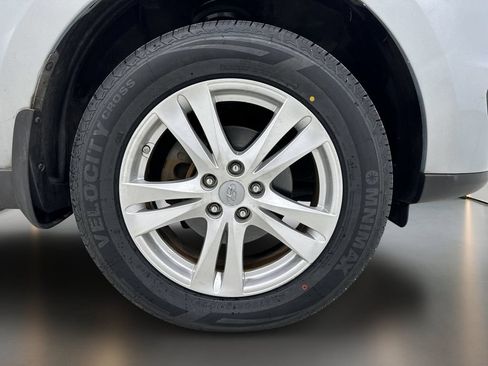 Used 2010 Hyundai Santa Fe Limited w/ Navigation Pkg 4 FWD image 10