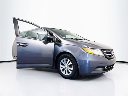 Used 2016 Honda Odyssey SE image 24