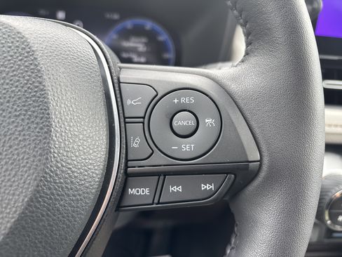 Used 2023 Toyota RAV4 Limited image 20