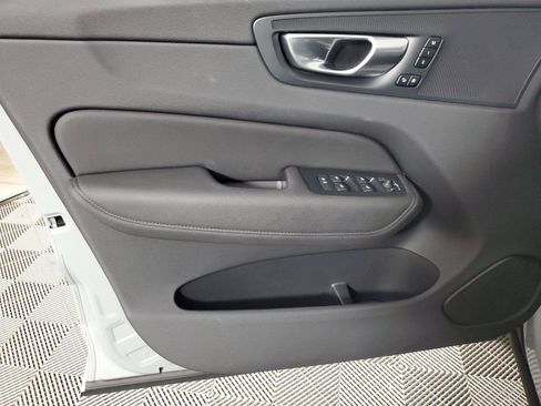 Certified 2026 Volvo XC60 B5 Core AWD/4WD image 19