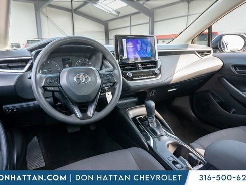 Used 2023 Toyota Corolla LE image 20